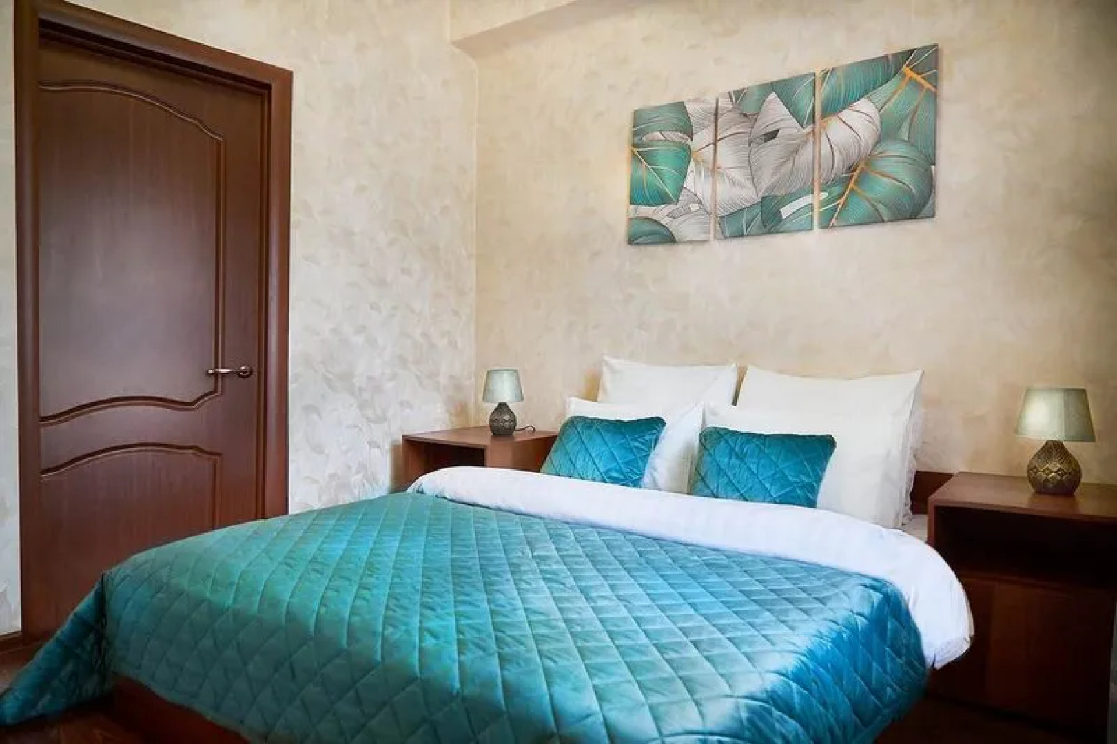 Pyat Zvezd  na ul. Pervomayskaya, d. 22