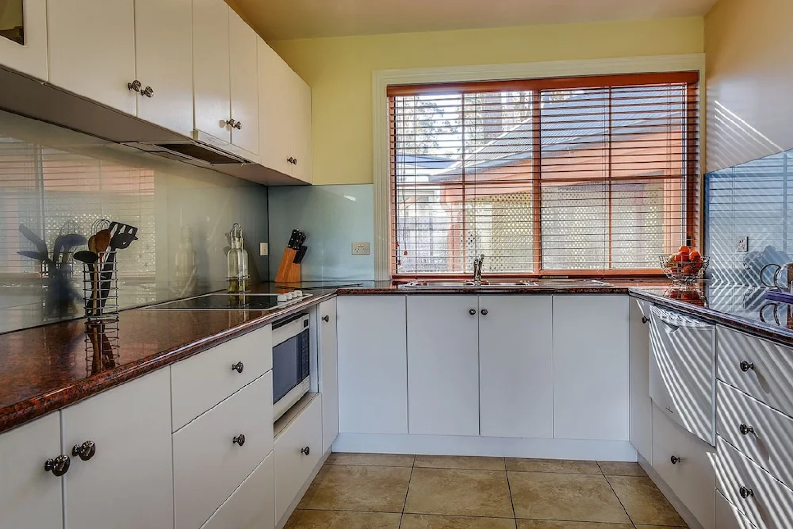 Waverley House Cottages