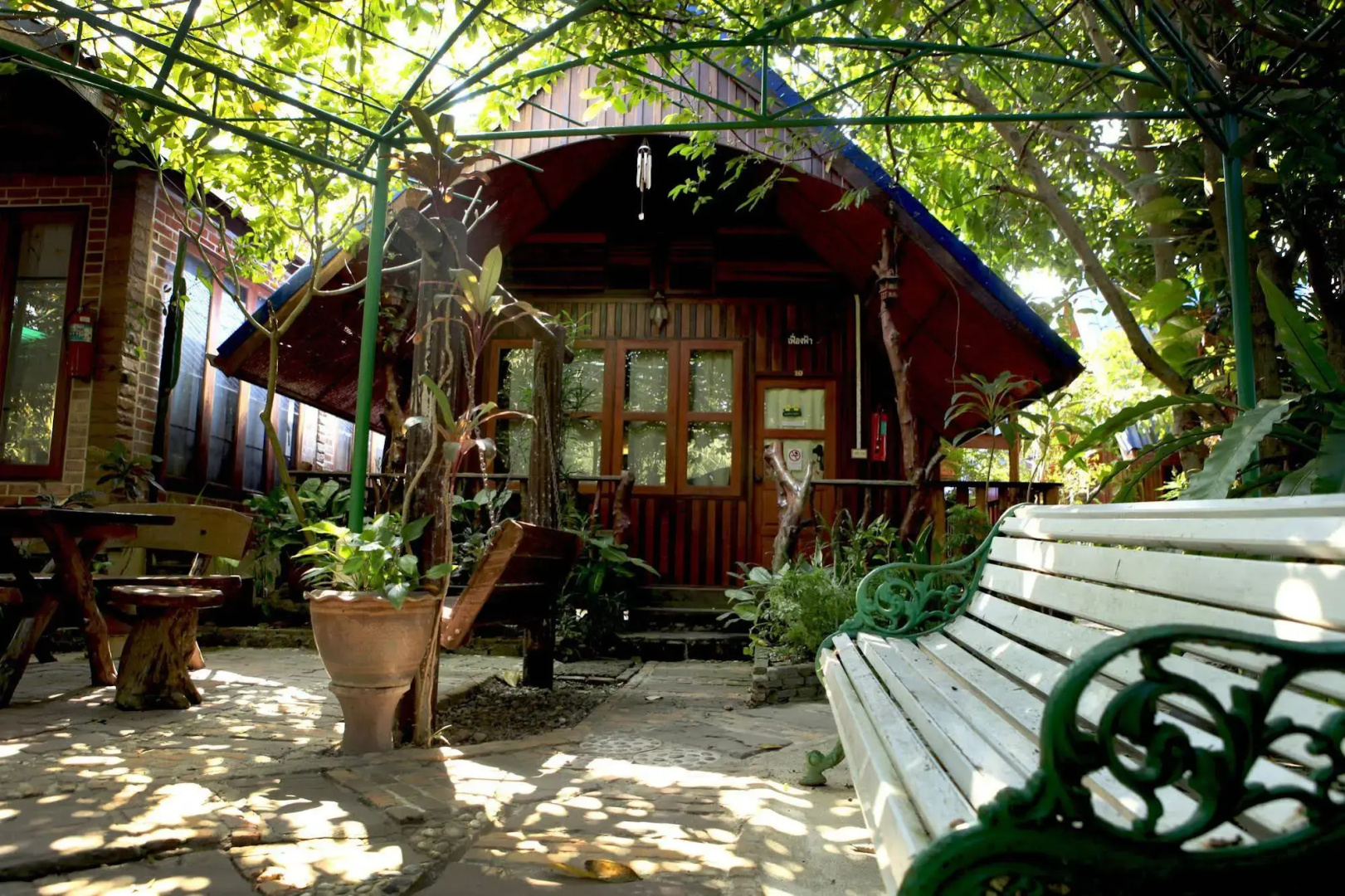 RuenNamyen Resort