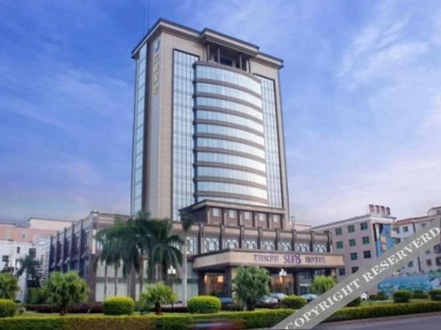 Huizhou Three Suns Hotel