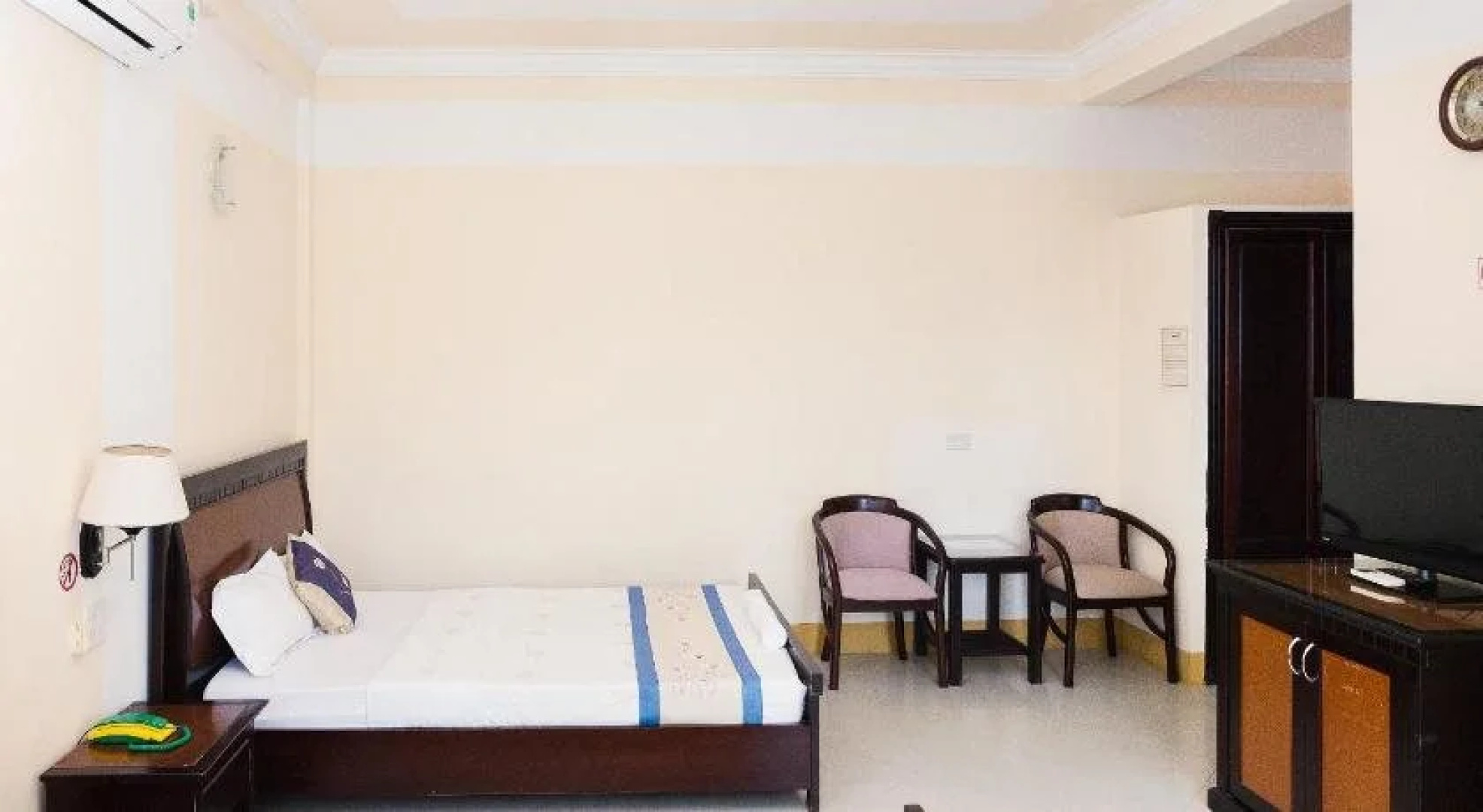 Long Chau Hotel