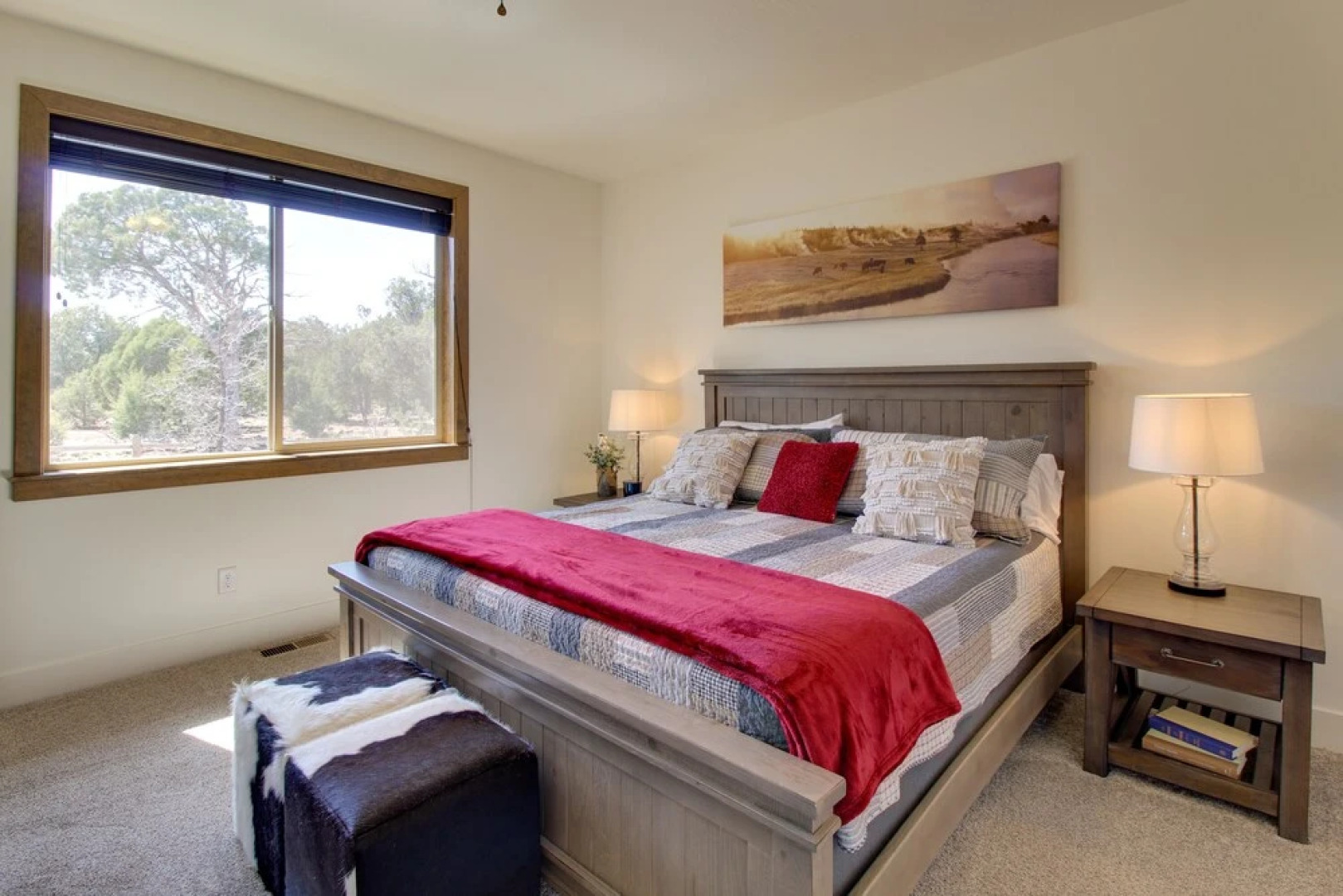 Show Low Cabin w/ Deck, Near Golfing & Hiking!