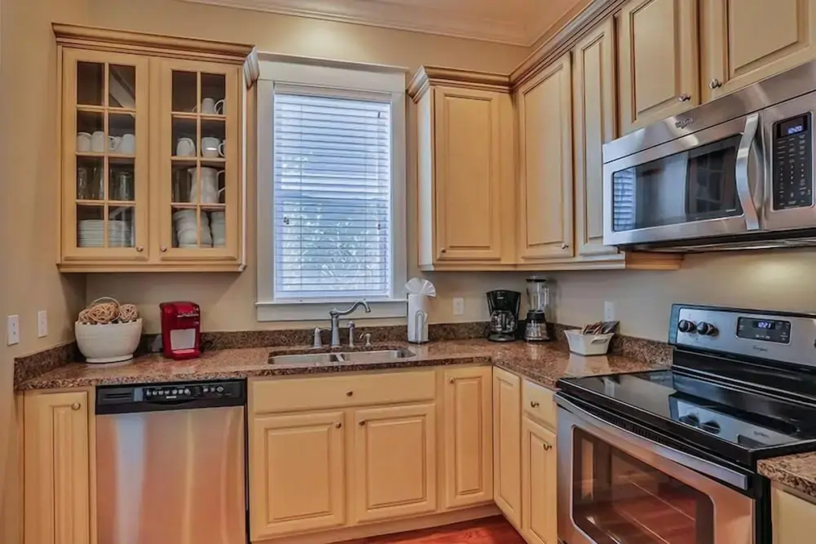 ENDLESS SUMMER DREAM 4 Bedroom Holiday Home by Five Star Properties