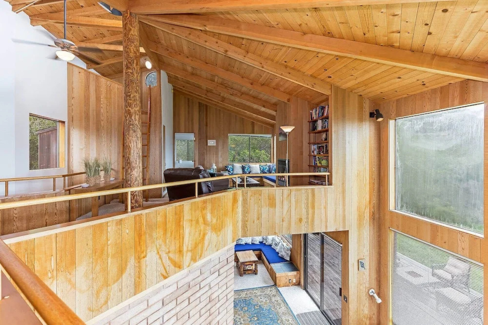 Seaclusion Close to Trails Hot Tub