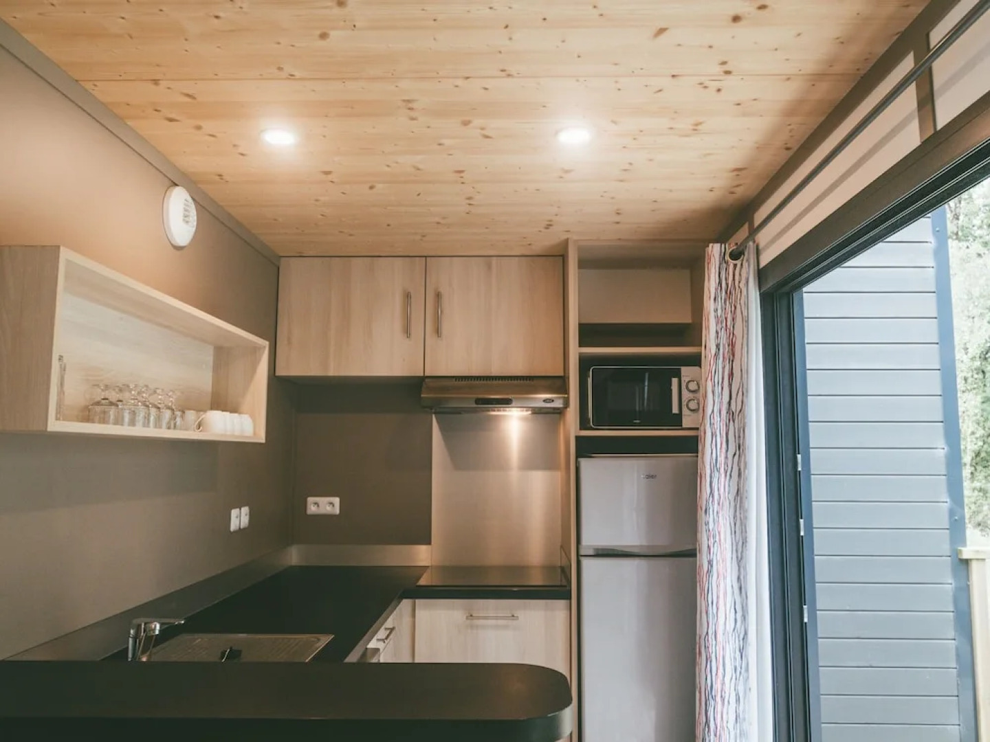 Modernly Furnished Cottage With Beautiful Terrace by a Lake