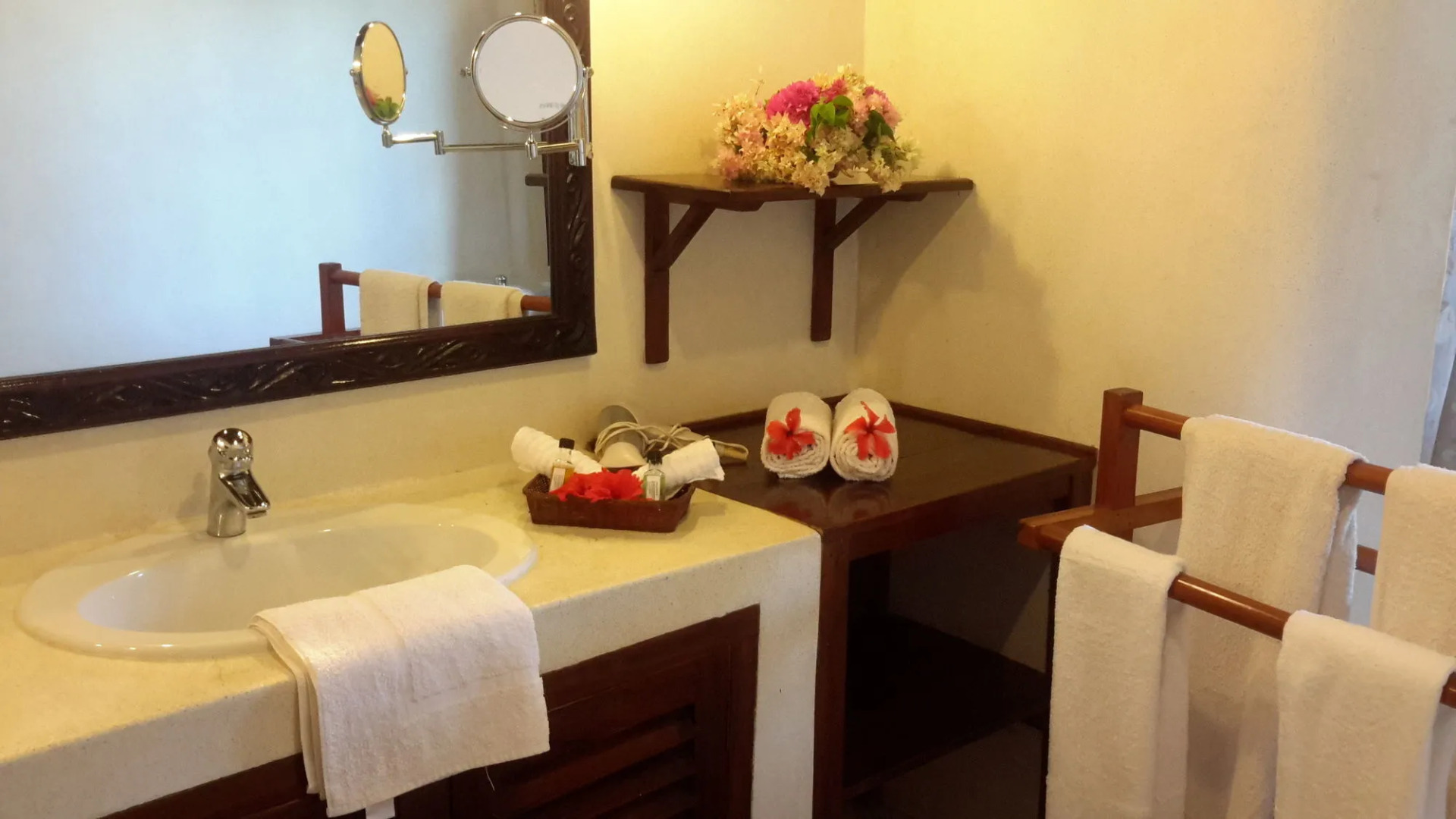 African House Resort