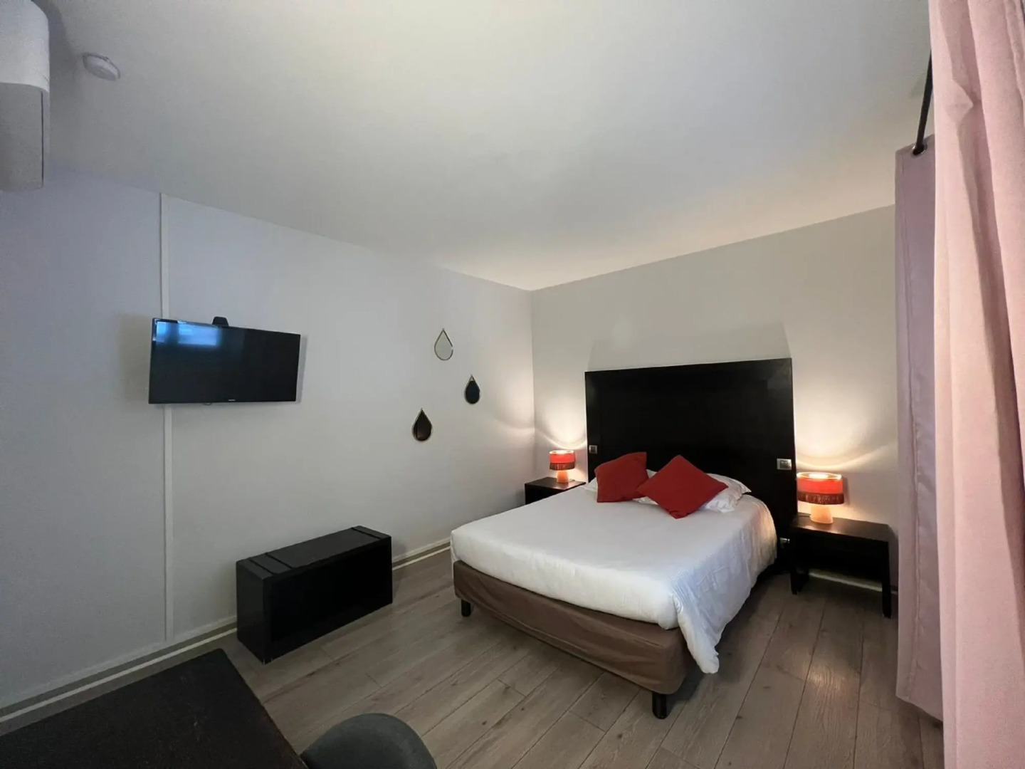 Logis Hotel-Restaurant Saint Romain