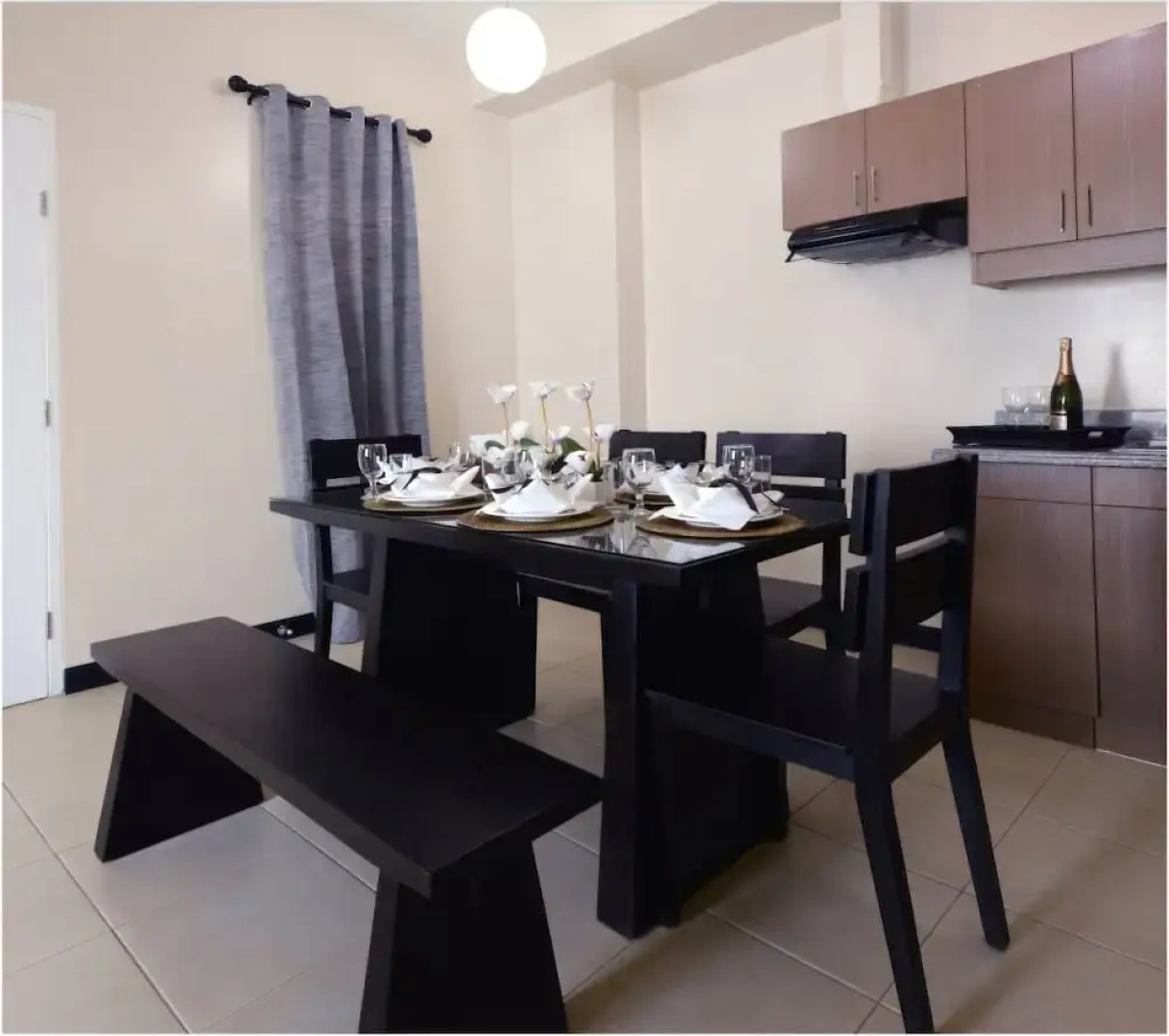 Home Edge Accommodations at Tivoli Garden Residences