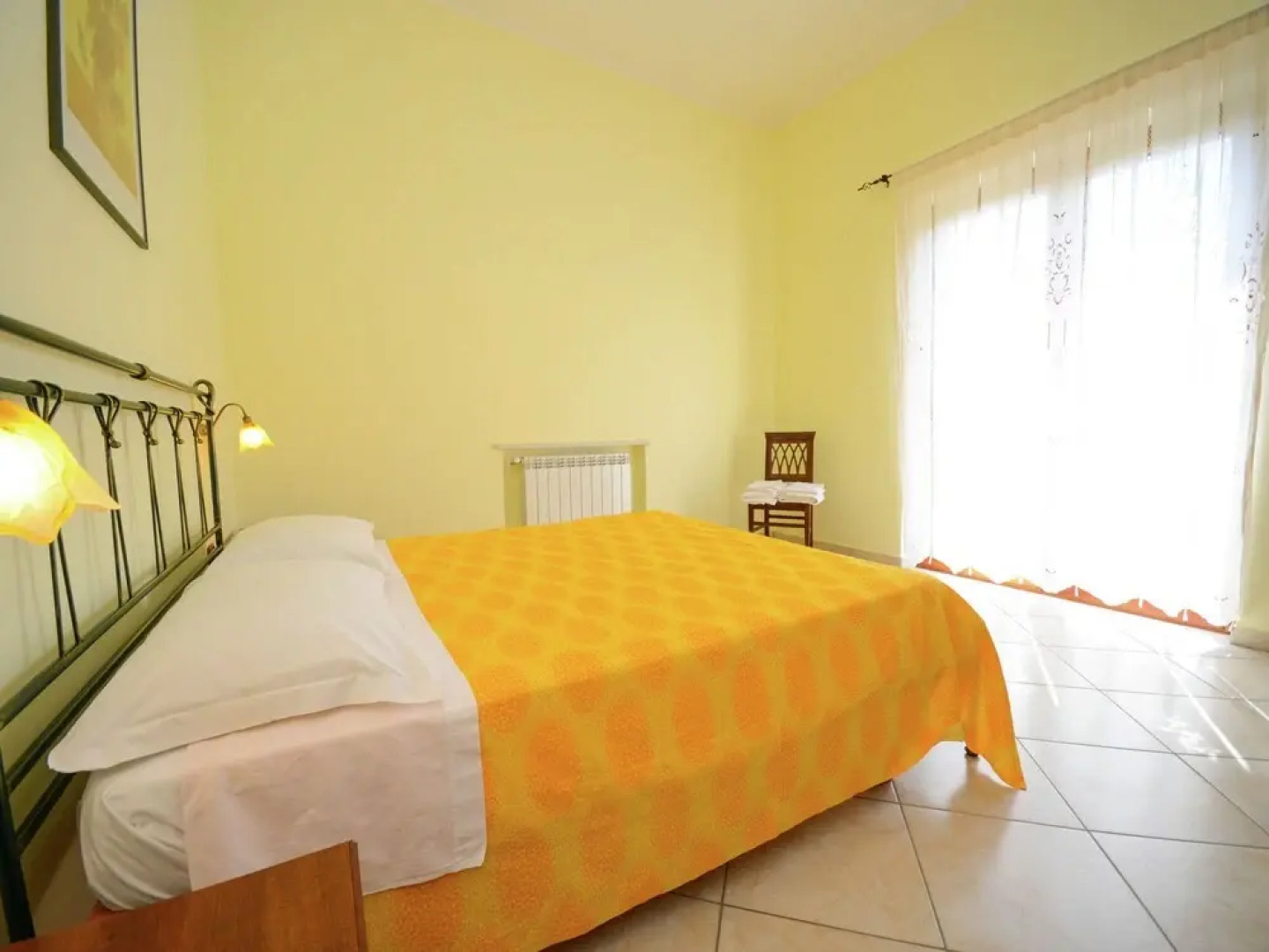 Apartment With Lovely Pool