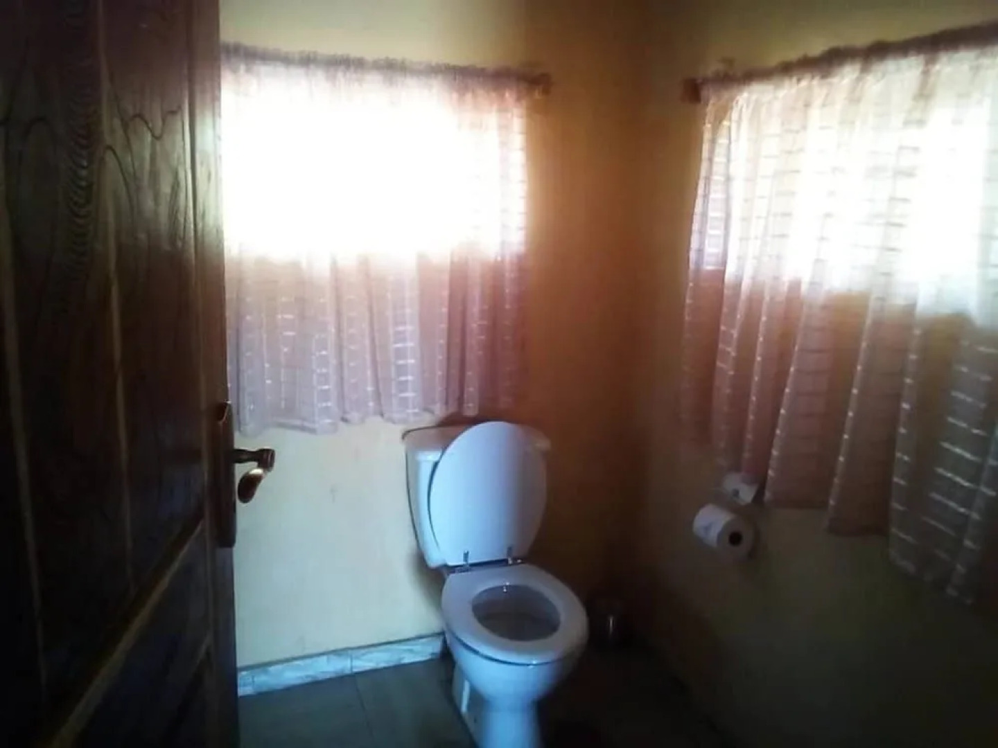 Mophy  Budget  Safari  Lagoon  Camp