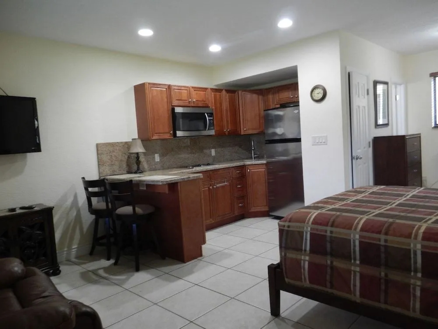 Shell Studios Hallandale Beach