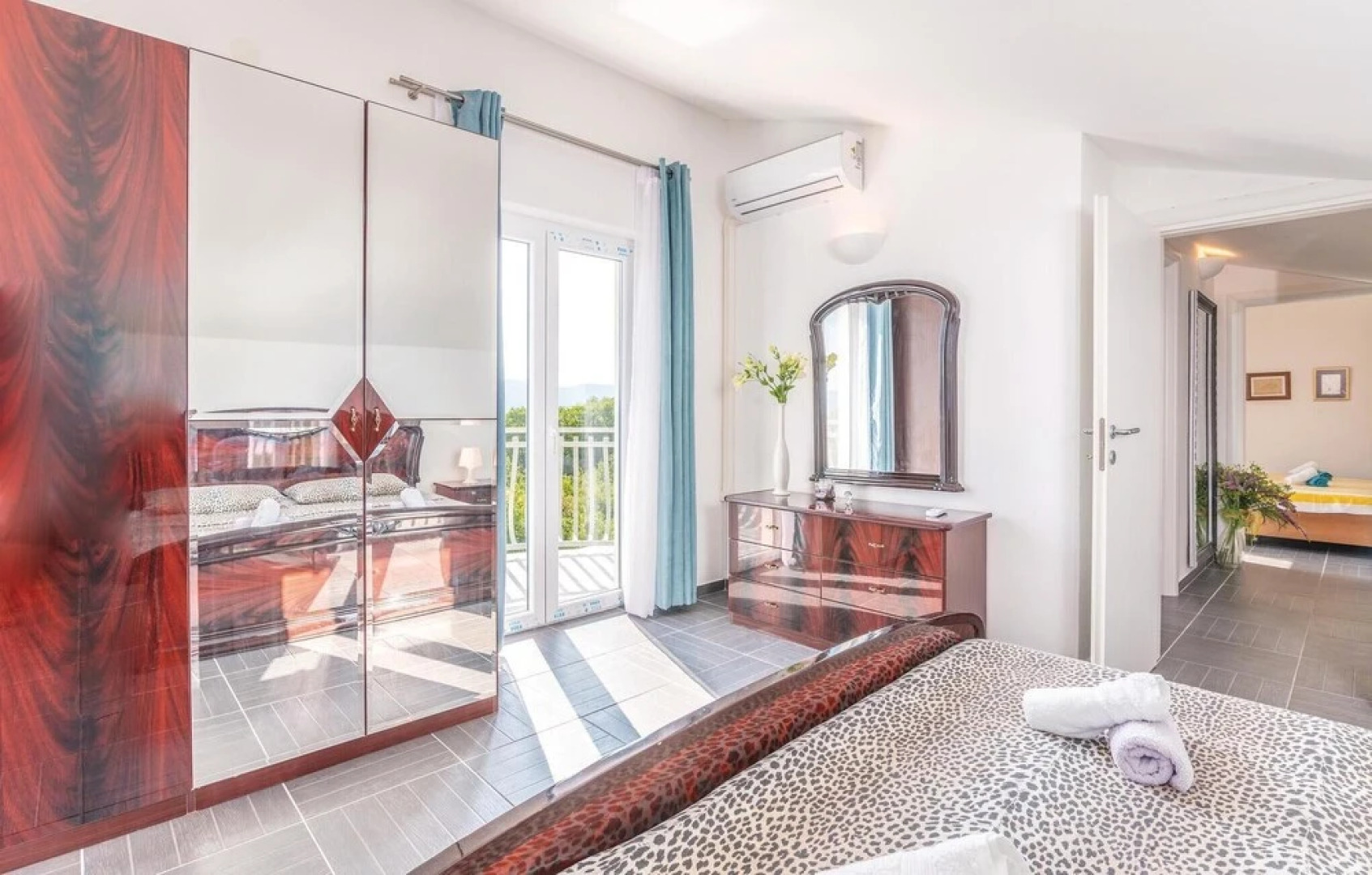 Amazing Home in Linardici With Wifi and 6 Bedrooms