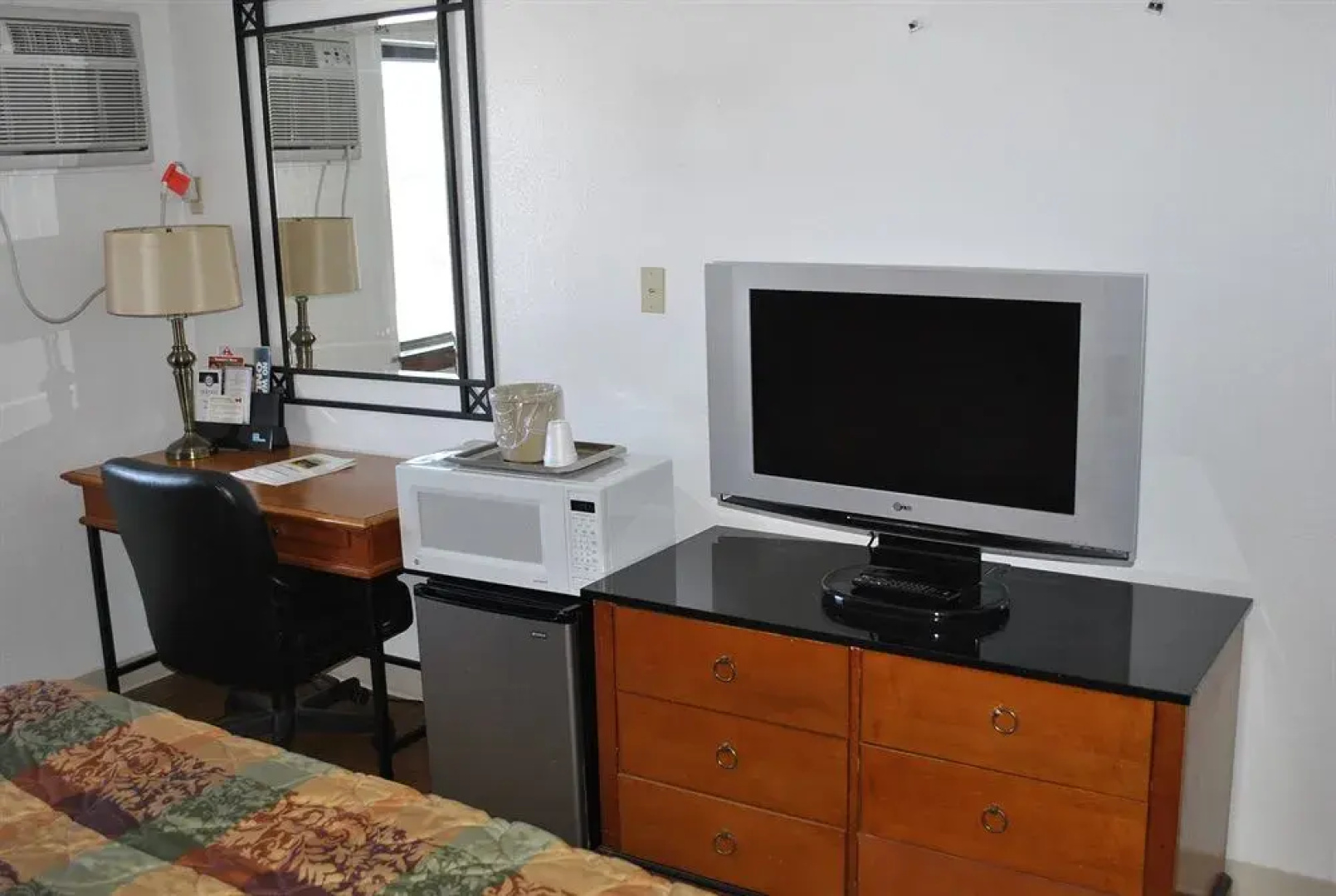 Waconia Inn & Suites