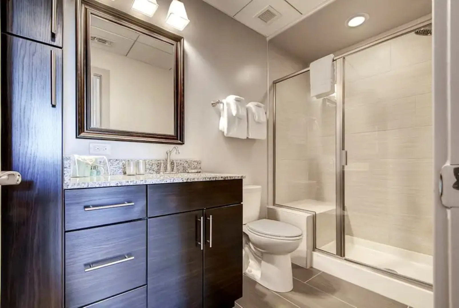 Global Luxury Suites at Light Street