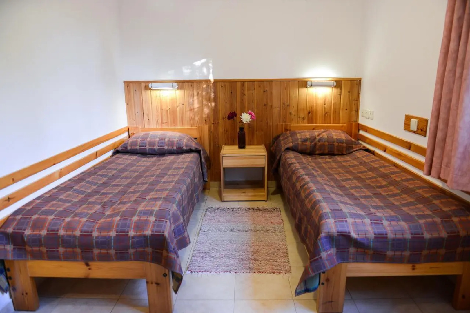 Logos hotel in Yad Hashmona