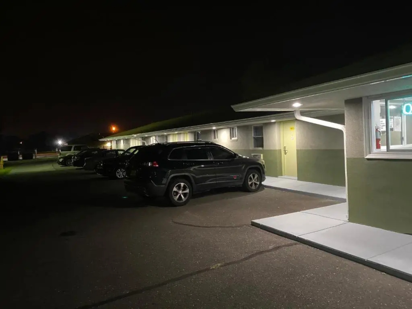 Red Carpet Inn and Suites