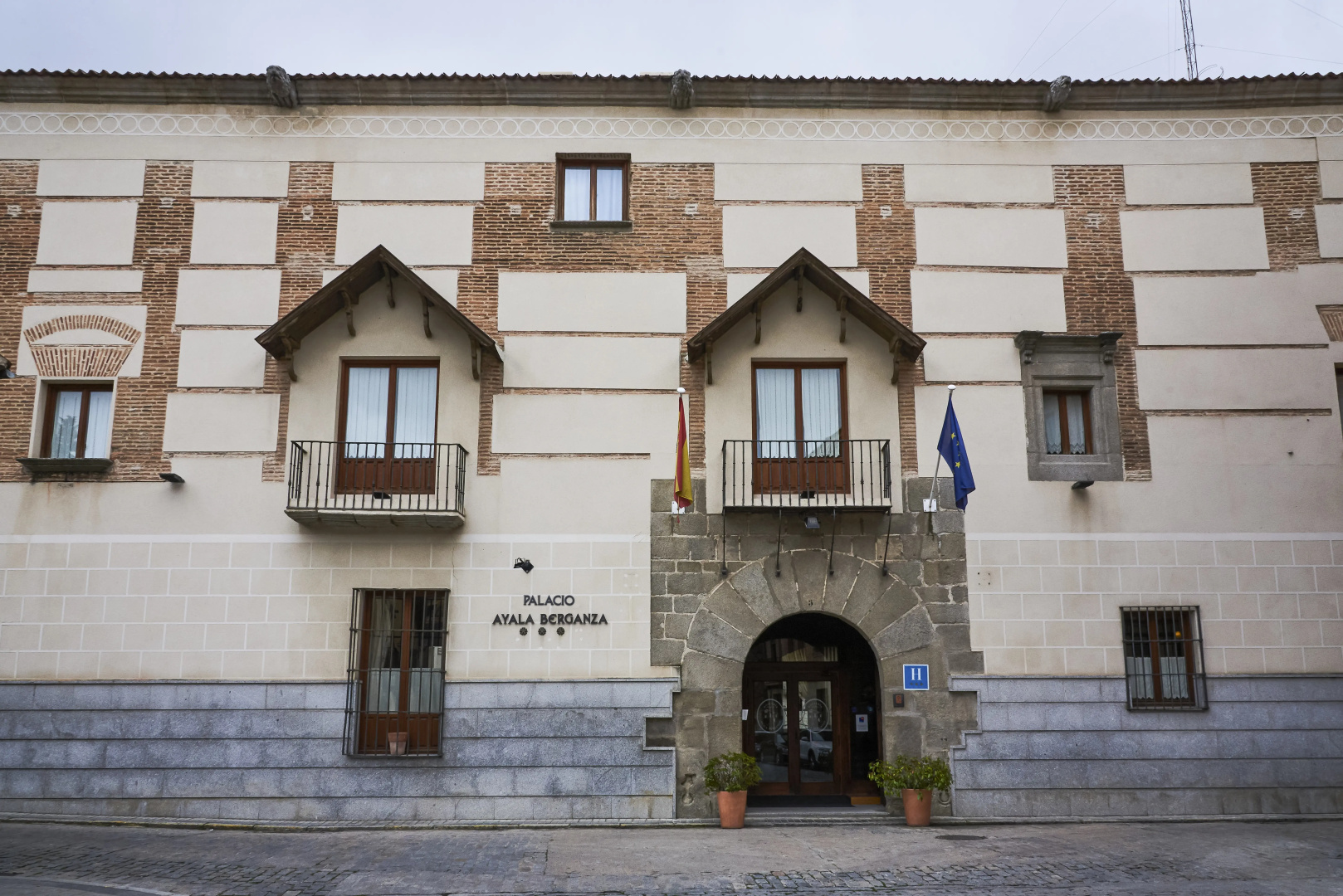 Hotel Cetina Palacio Ayala Berganza.