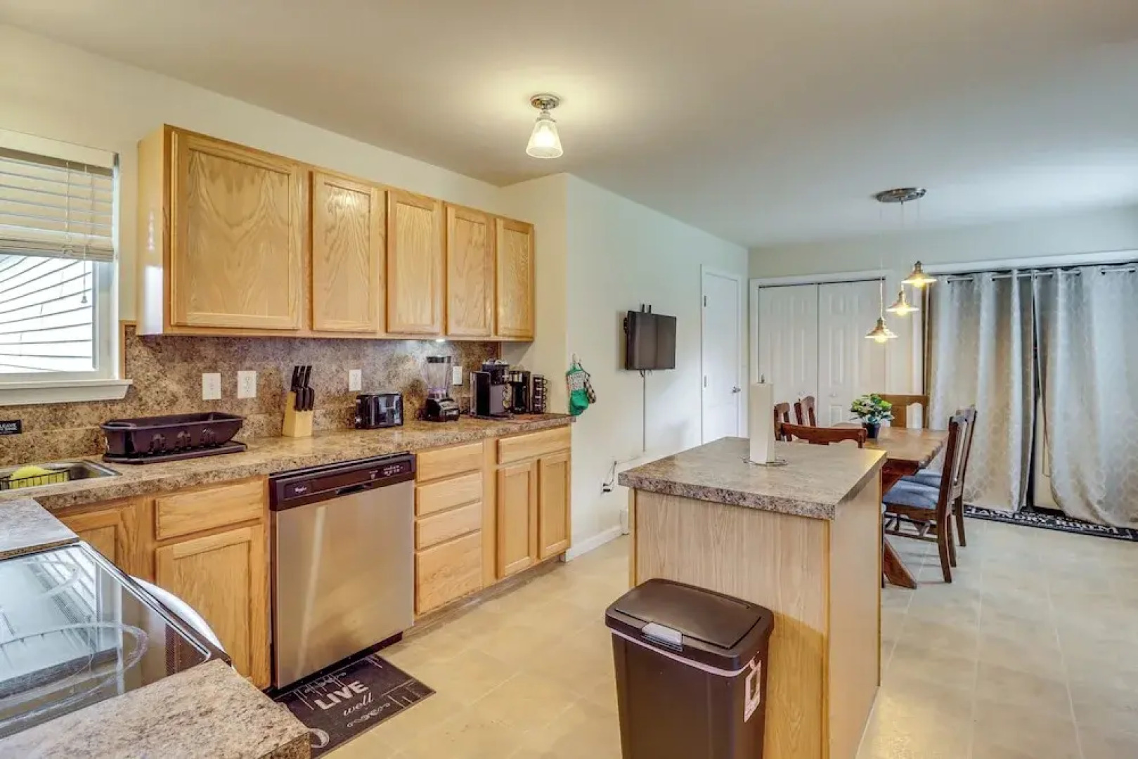 Family Retreat w/ 2 Game Rooms & Deck in Long Pond