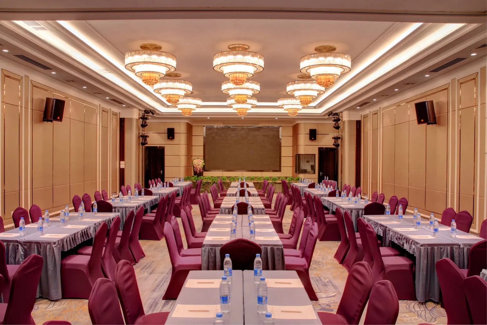 Huayu Landmark Hotel