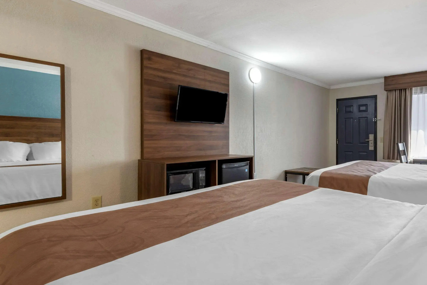 Quality Inn & Suites Ft. Jackson Maingate