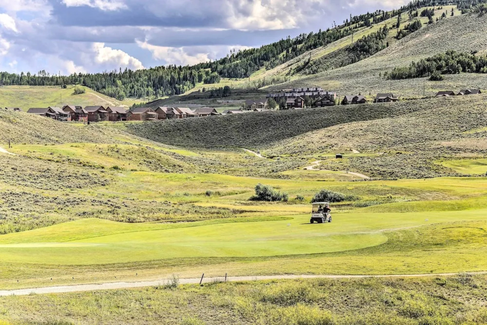 Half-mi to Skiing: Gorgeous Granby Ranch Home!