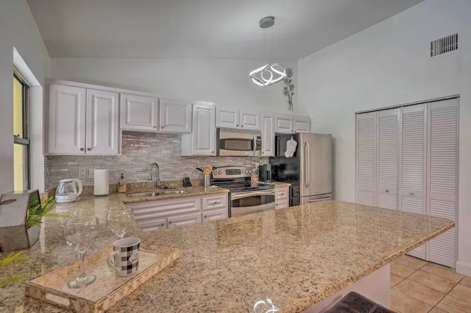 Naples Home w/ Private Pool: 6 Mi to Dtwn!