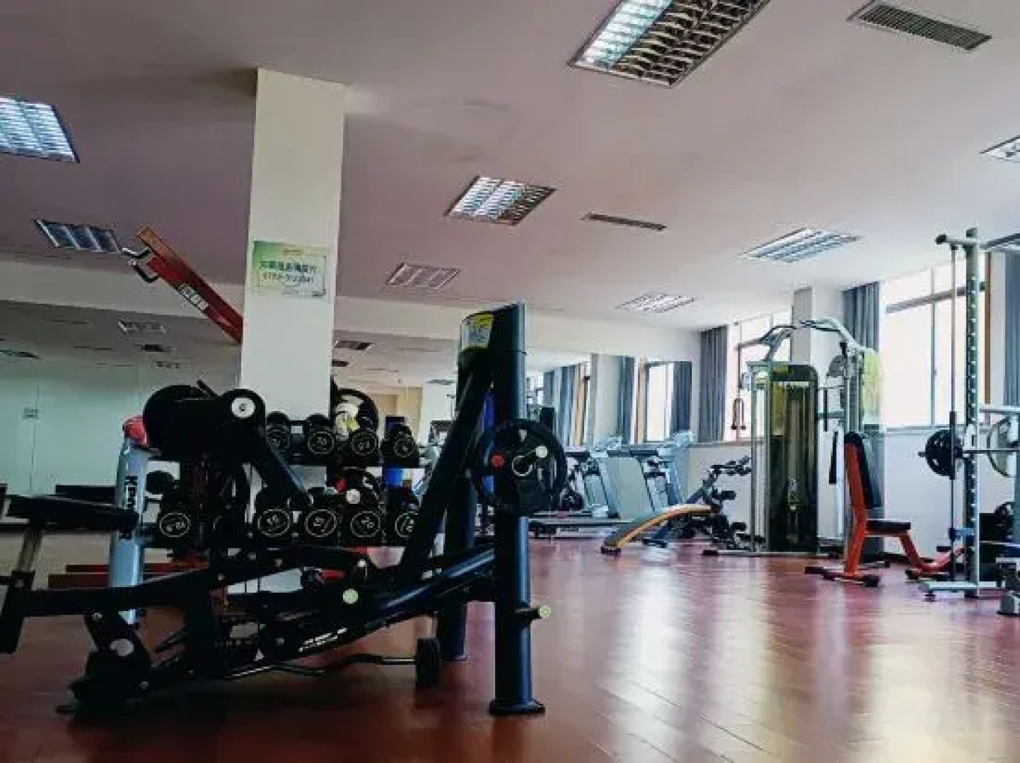 Xihai Hot Spring Holiday Hotel