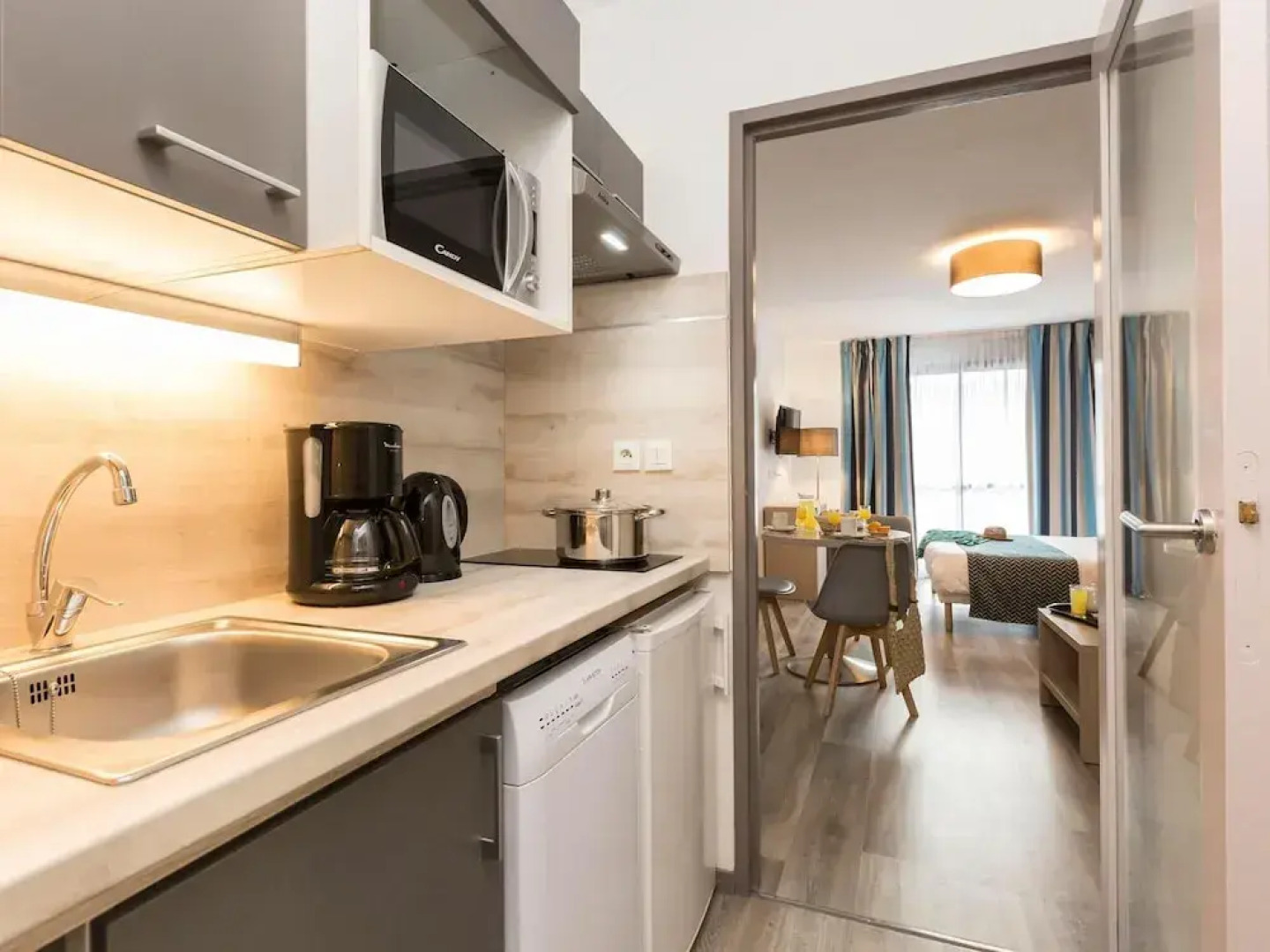 Apartment in La Rochelle Near the Beach