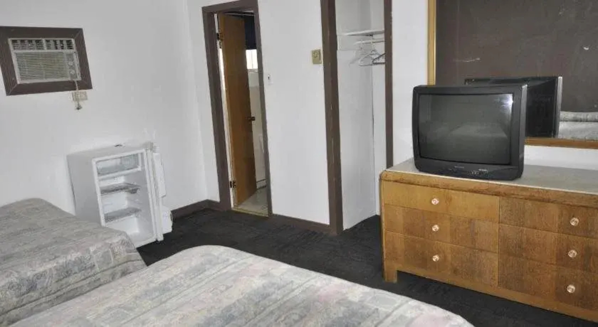 Kingsbridge Inn / Bon-Air Motel