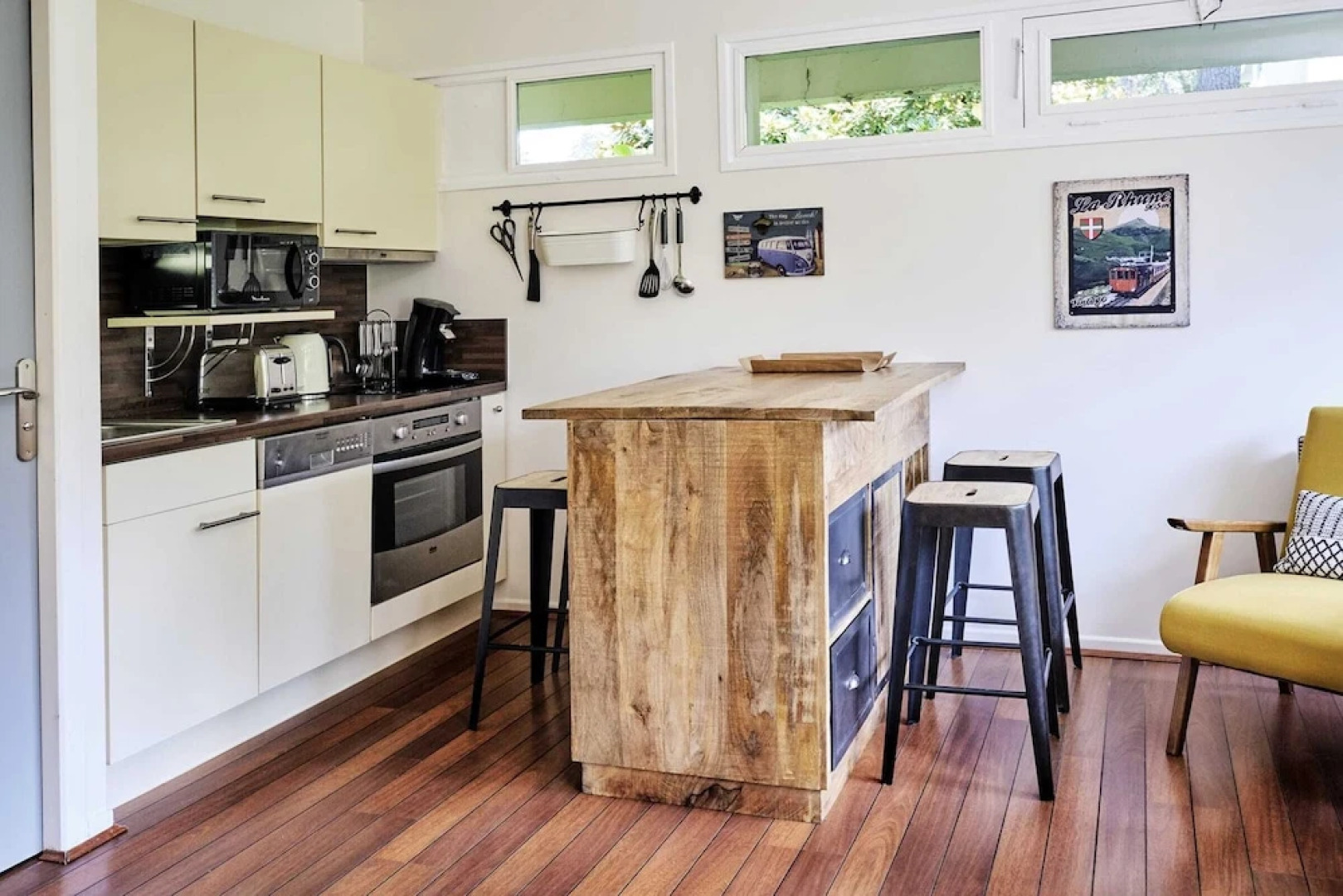 Cabana beach Golf and Pool by GuestReady