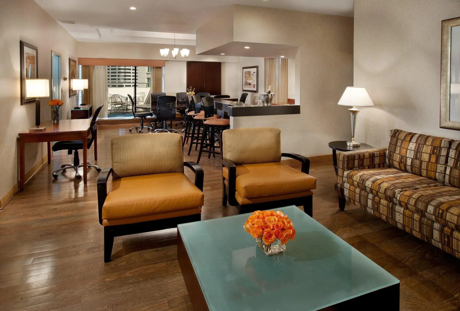 Embassy Suites by Hilton Indianapolis Downtown