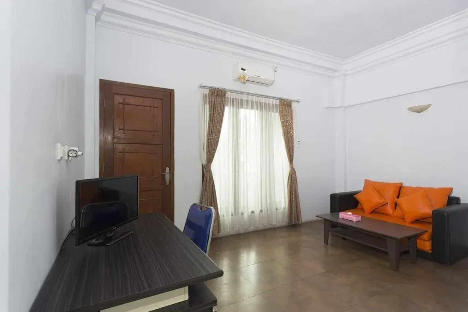 RedDoorz @ Tanah Baru Depok