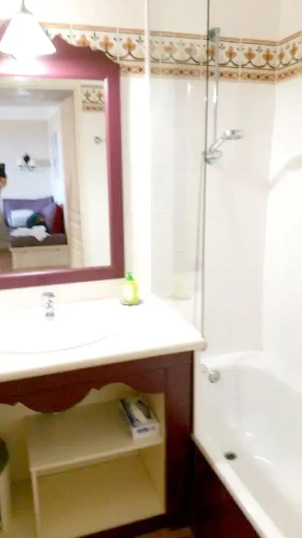 Apartment With 2 Bedrooms in Roquebrune-sur-argens, With Wonderful sea