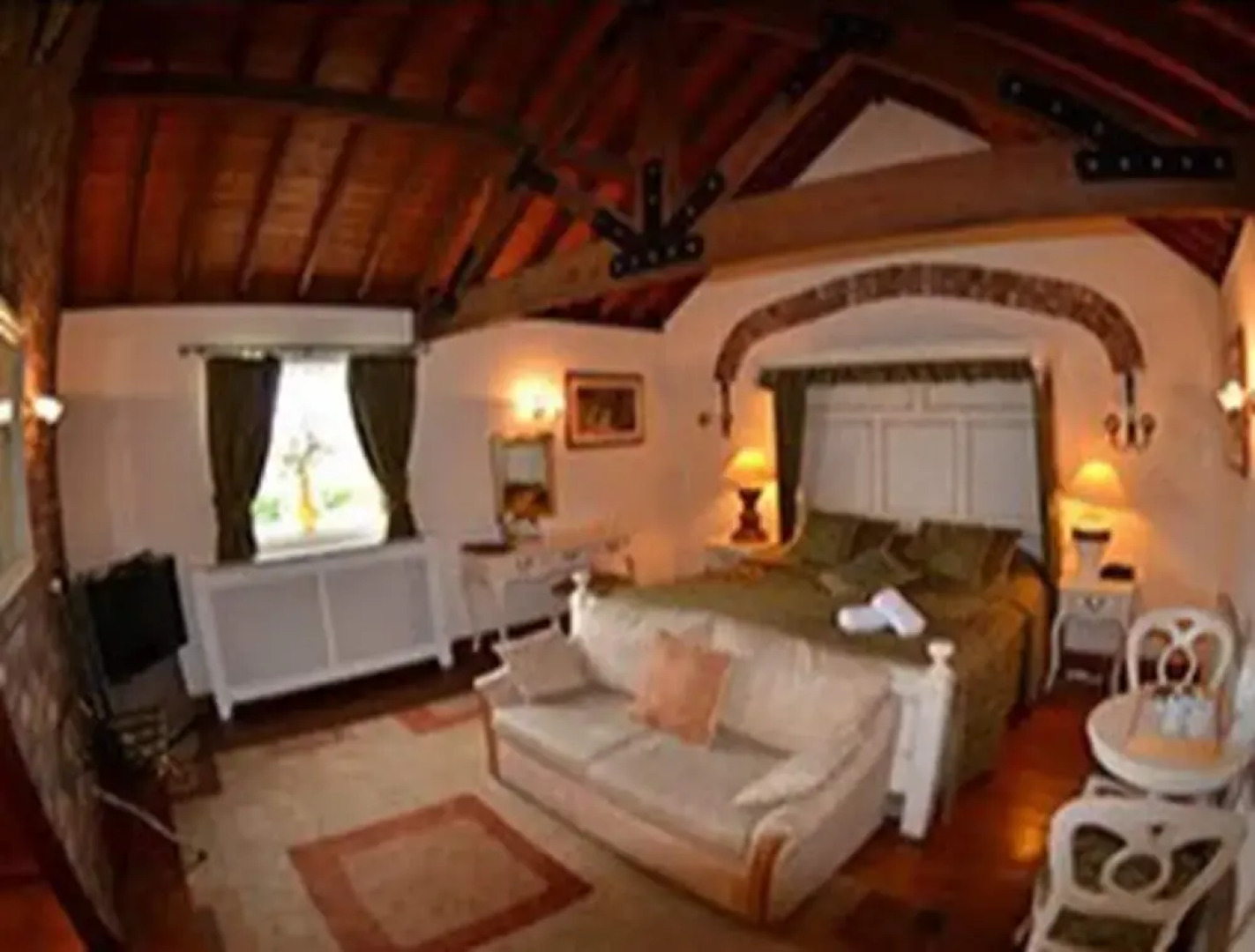 The Royal Arms Hotel