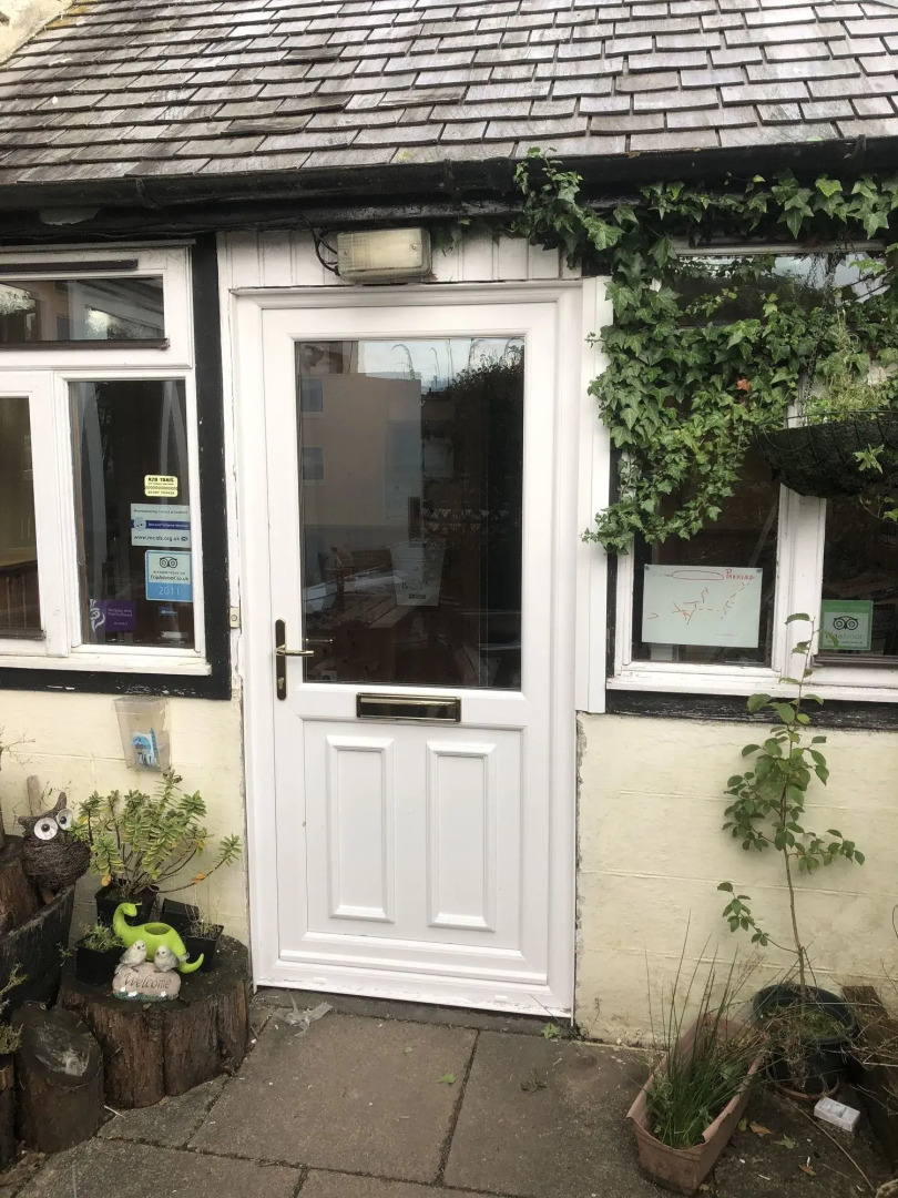 Chase The Wild Goose Hostel