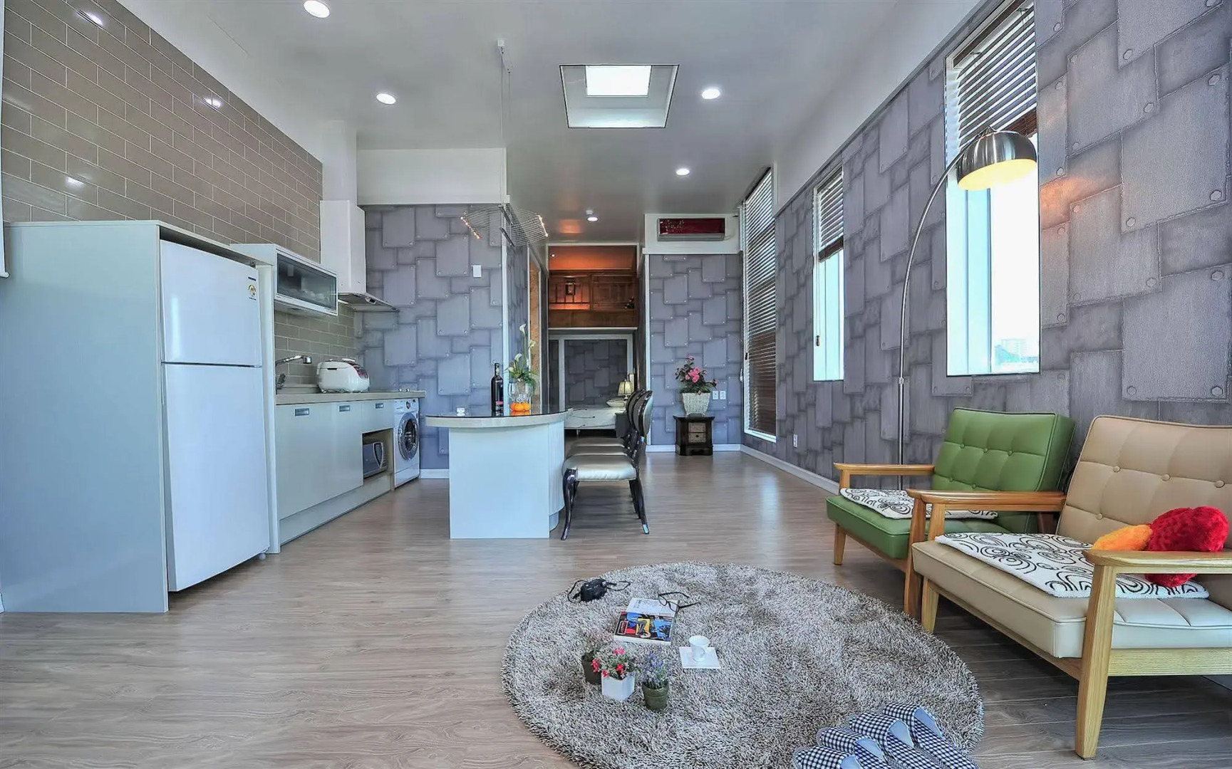 Sokcho Esher House Pension