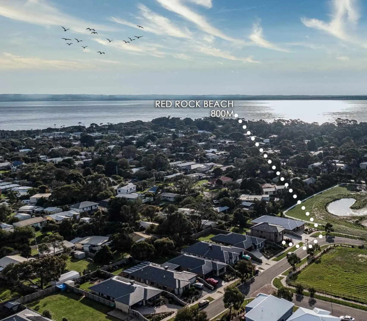 Seabreeze Haven -Wifi, Netflix, pet friendly beach house