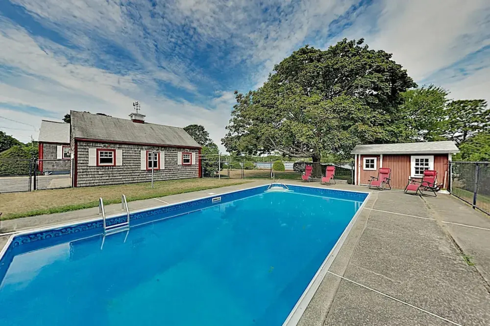 11emerap 4 Bedroom Home