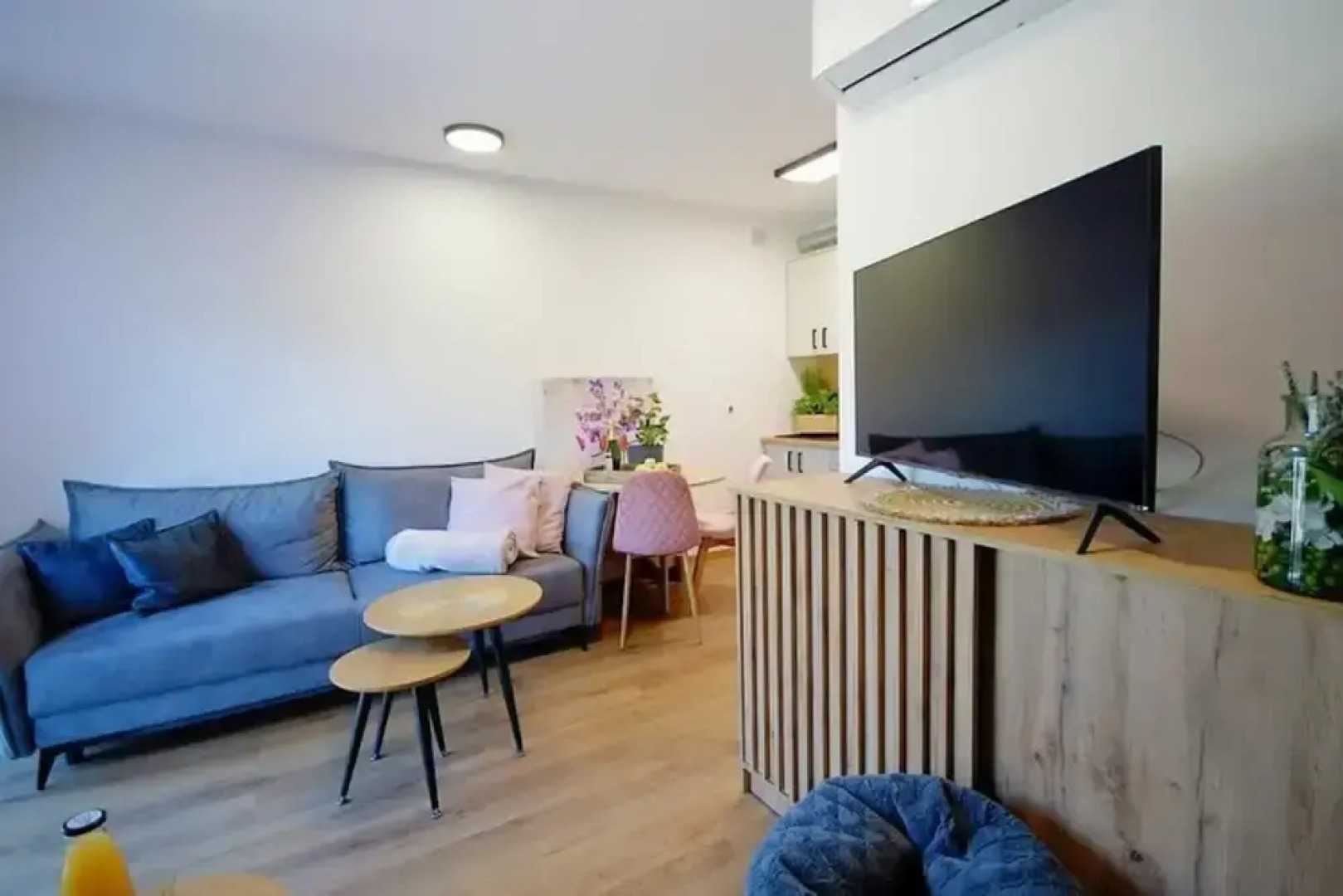 Spacious Holiday Home With a Terrace, Mielenko