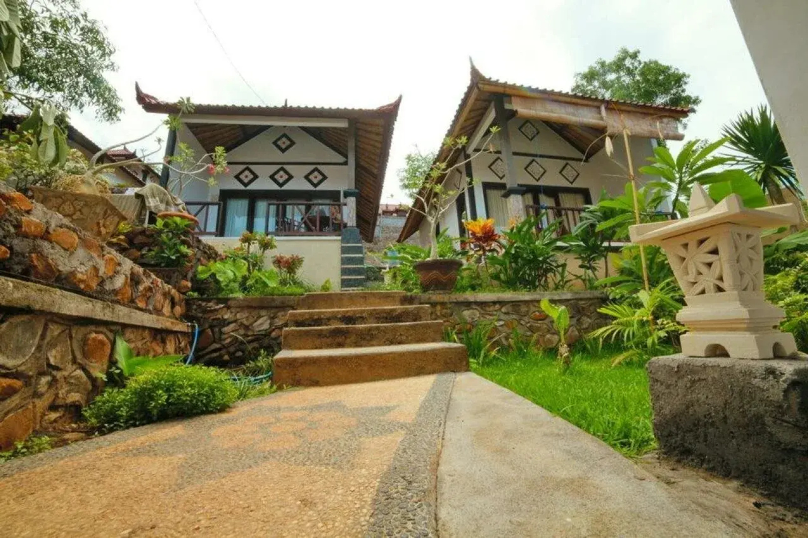 Warung Ary & Home Stay