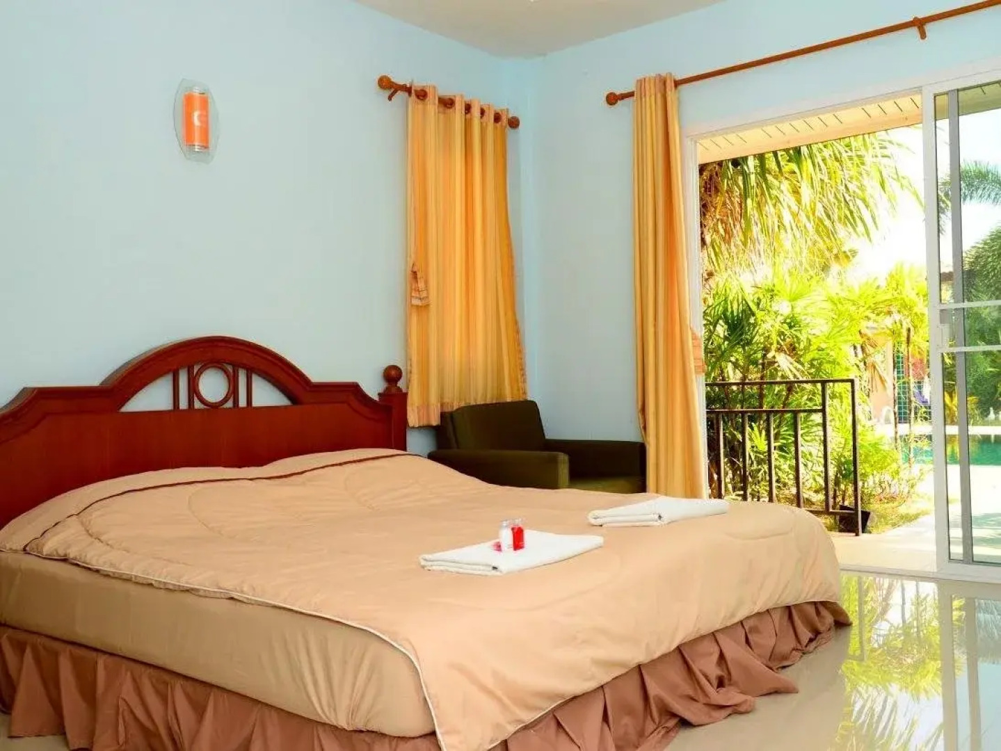 Baan Rai Naam Ing Resort