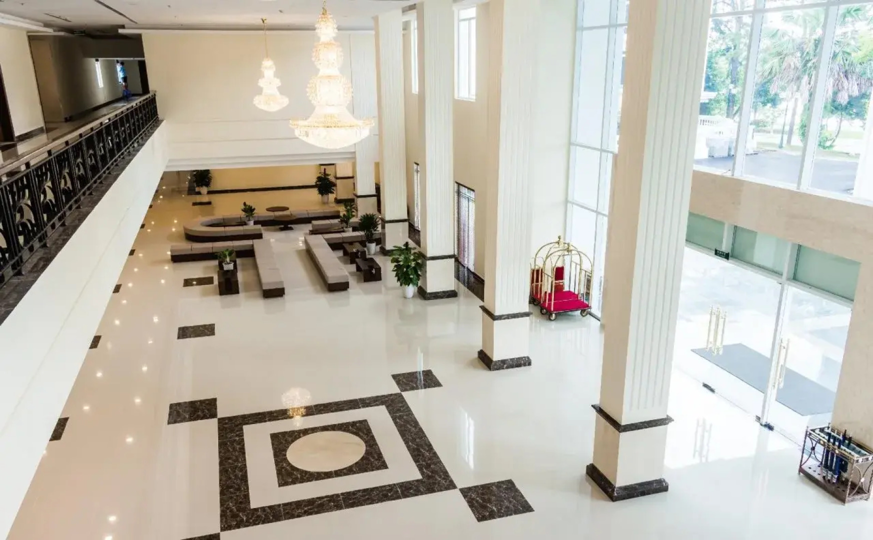 Sai Gon Phu Tho Hotel