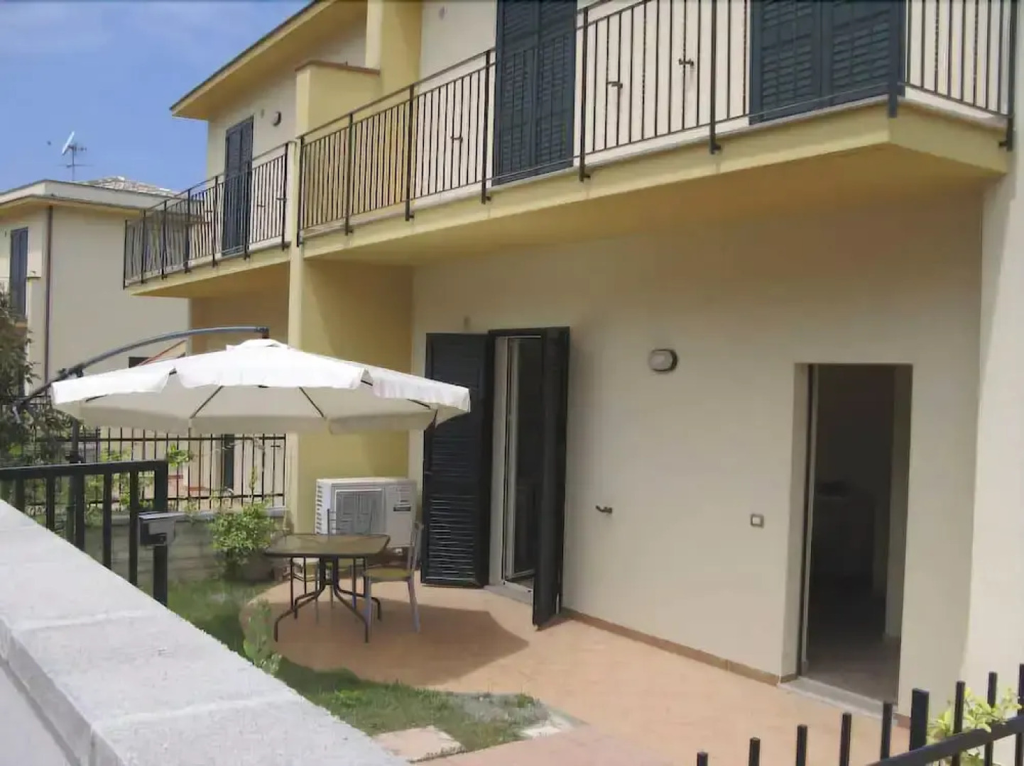 Baia Nebrodi Residence