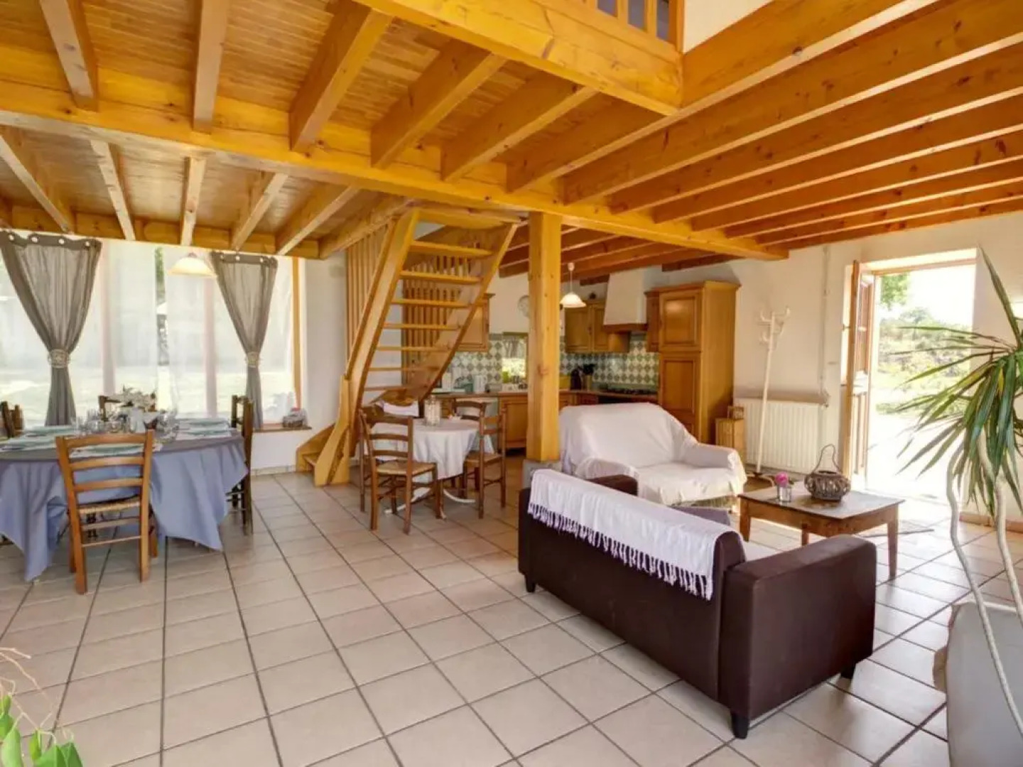 Gîte Les Salles, 4 pièces, 6 personnes - FR-1-496-61