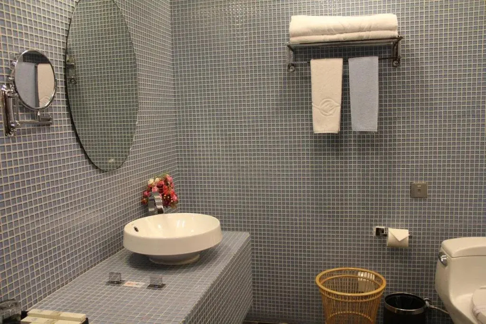 Qinghua Business Hotel