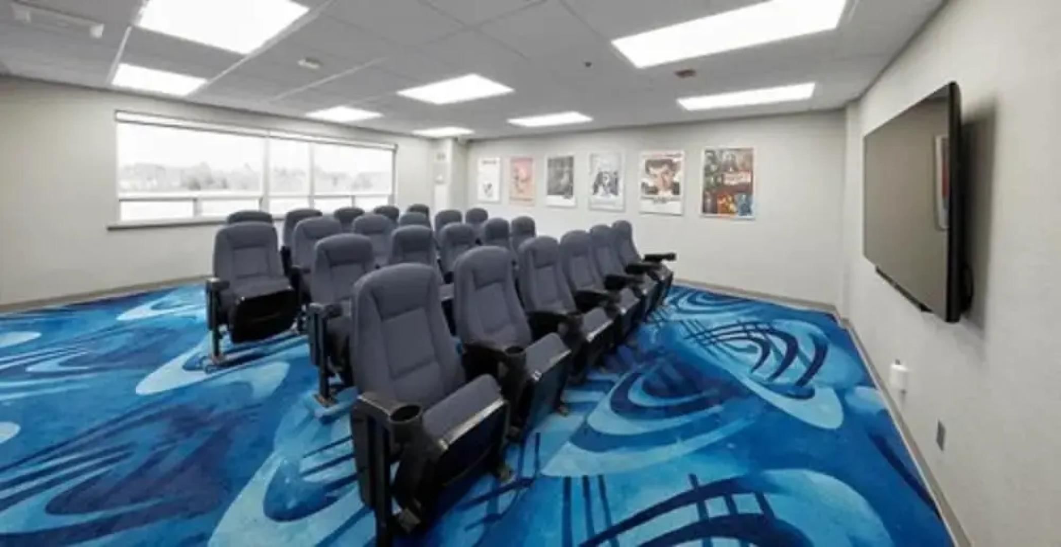 Residence & Conference Centre - King City