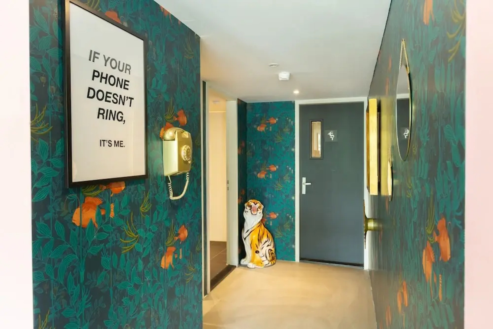 Urban Hotel The Golden Stork