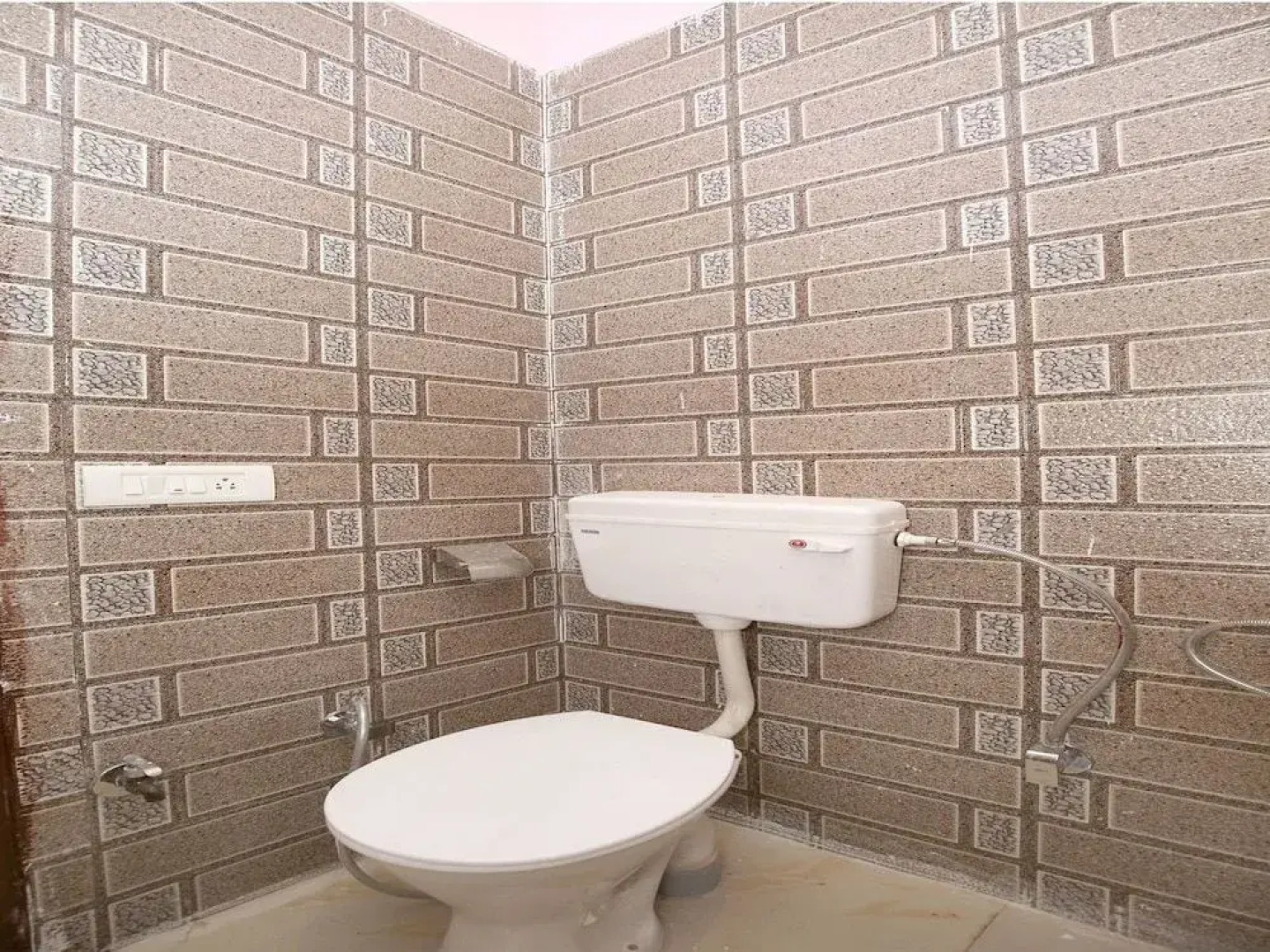 OYO 13119 Hotel Skydeep