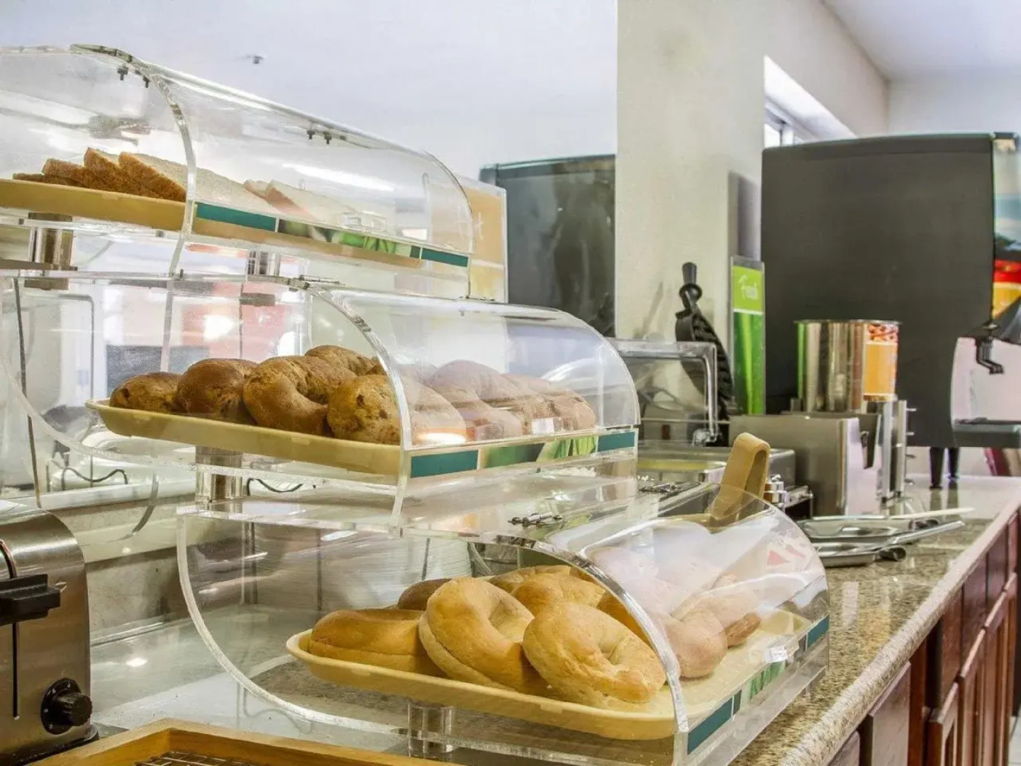 Quality Inn & Suites Lathrop - South Stockton