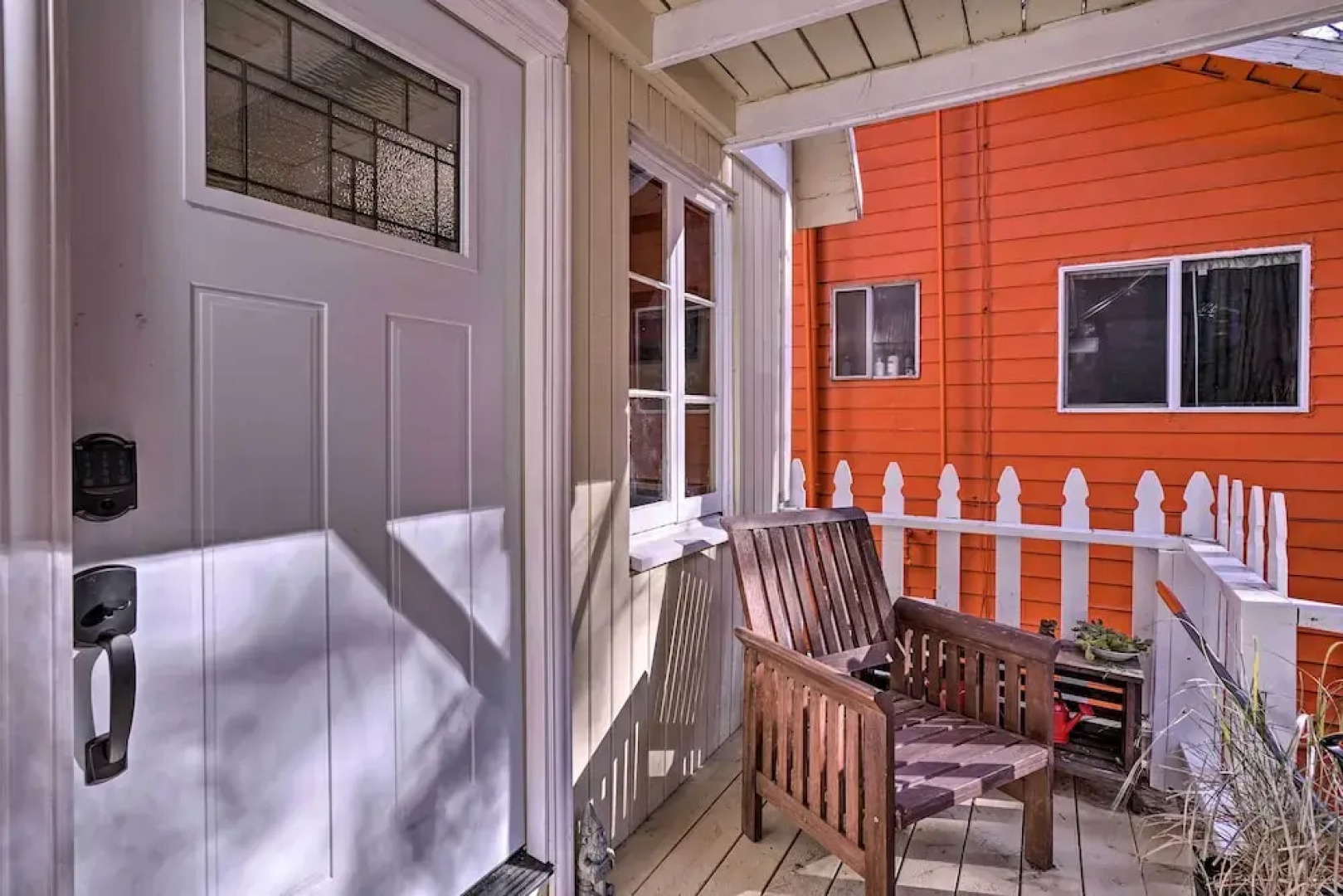 Cozy, Pet-friendly Mtn Cabin: 1 Mi to Lake Gregory